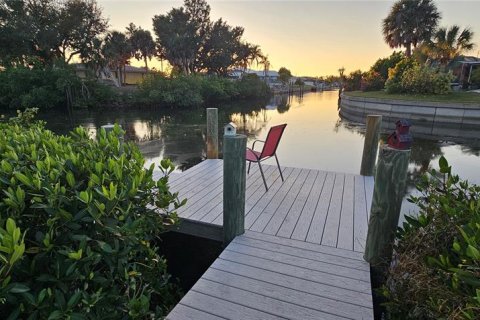 House in Englewood, Florida 3 bedrooms, 102.94 sq.m. № 2410243 - photo 27