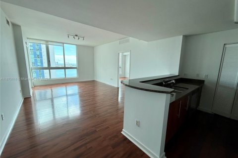 Купить кондоминиум в Майами, Флорида 2 спальни, 93.46м2, № 2021892 - фото 3