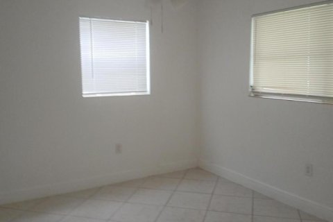 House in Palm Beach Gardens, Florida 3 bedrooms, 115.94 sq.m. № 2185354 - photo 8