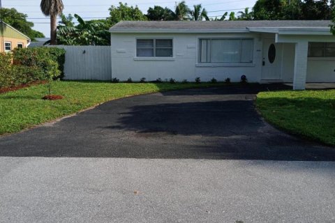 House in Palm Beach Gardens, Florida 3 bedrooms, 115.94 sq.m. № 2185354 - photo 13