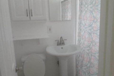 House in Palm Beach Gardens, Florida 3 bedrooms, 115.94 sq.m. № 2185354 - photo 5