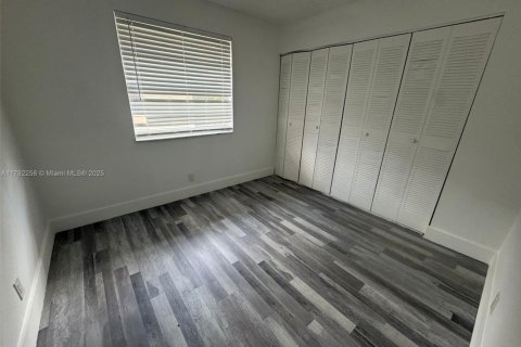 Condo in Coral Springs, Florida, 2 bedrooms  № 1708189 - photo 4