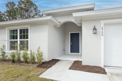House in Palm Bay, Florida 4 bedrooms, 167.22 sq.m. № 1790789 - photo 2