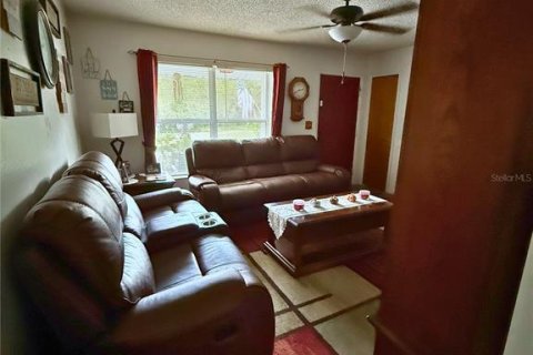 Casa en venta en Lady Lake, Florida, 4 dormitorios, 116.13 m2 № 1898836 - foto 5