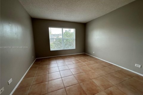 Condominio en venta en Lauderhill, Florida, 1 dormitorio, 74.32 m2 № 2020516 - foto 15
