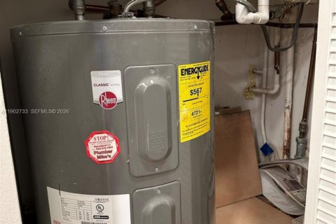 Condominio en venta en Lauderhill, Florida, 1 dormitorio, 74.32 m2 № 2020516 - foto 24