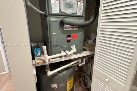 Condominio en venta en Lauderhill, Florida, 1 dormitorio, 74.32 m2 № 2020516 - foto 22