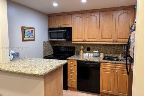 Condominio en venta en Lauderhill, Florida, 1 dormitorio, 74.32 m2 № 2020516 - foto 6