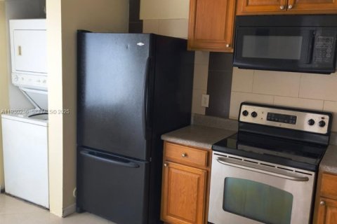 Copropriété à louer à North Lauderdale, Floride: 2 chambres, 93.83 m2 № 1989032 - photo 2