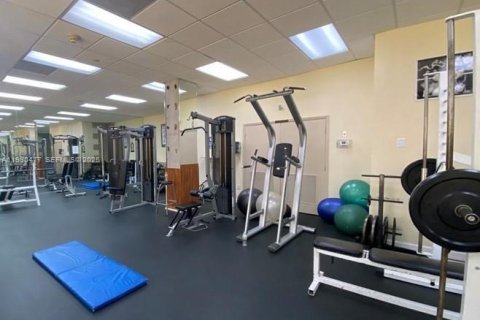 Copropriété à vendre à Miami, Floride: 2 chambres, 95.69 m2 № 1990521 - photo 4