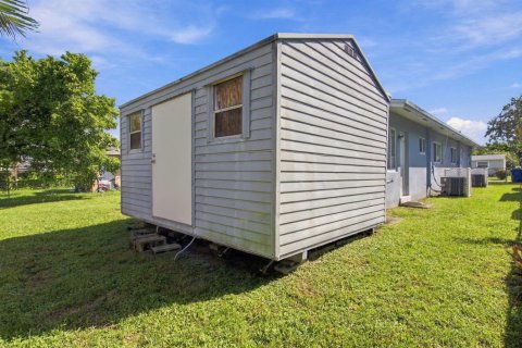 Commercial property in Hallandale Beach, Florida 152.55 sq.m. № 2379898 - photo 29