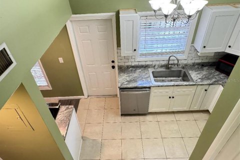 Condo in Tampa, Florida, 2 bedrooms  № 1914023 - photo 13