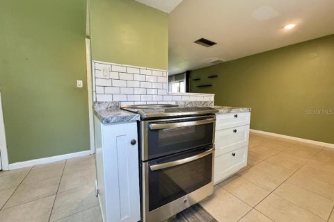 Condo in Tampa, Florida, 2 bedrooms  № 1914023 - photo 3