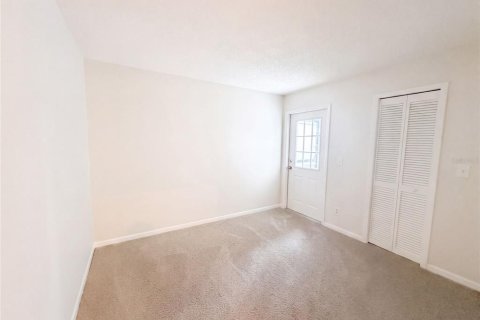Villa ou maison à vendre à Tampa, Floride: 3 chambres, 117.06 m2 № 2216530 - photo 4