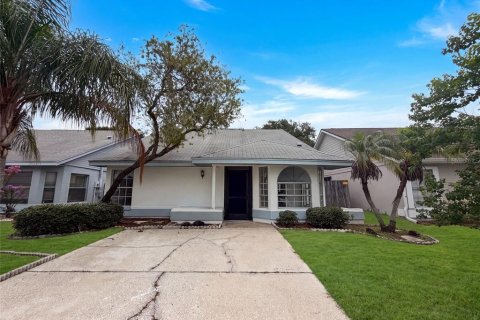 Villa ou maison à vendre à Tampa, Floride: 3 chambres, 117.06 m2 № 2216530 - photo 15