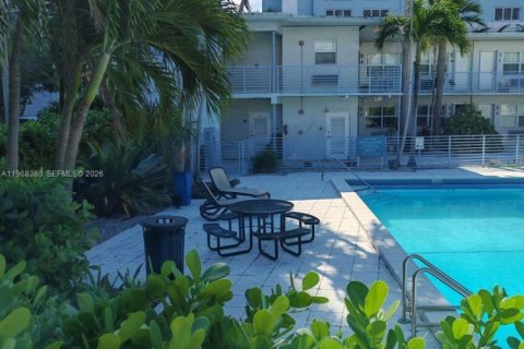 Apartamento en alquiler en Miami, Florida, 2 dormitorios, 65.03 m2 № 2032874 - foto 8