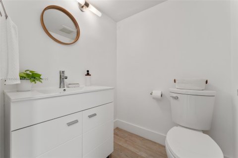 Copropriété à vendre à Miami Beach, Floride: 3 chambres, 160.07 m2 № 1937795 - photo 13