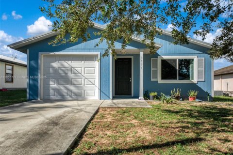 Casa en venta en Sebring, Florida, 3 dormitorios № 1933414 - foto 1