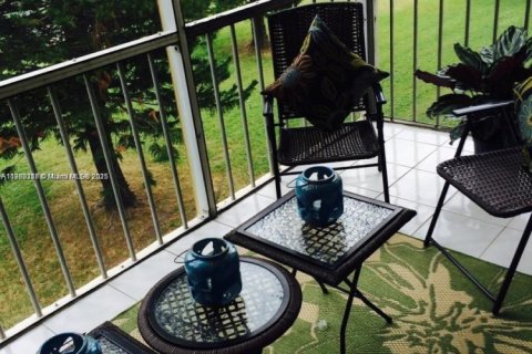 Copropriété à louer à Aventura, Floride: 1 chambre, 71.35 m2 № 1964159 - photo 1