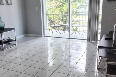 Copropriété à louer à Aventura, Floride: 1 chambre, 71.35 m2 № 1964159 - photo 6