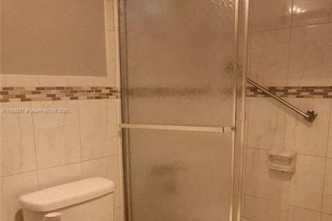 Copropriété à louer à Aventura, Floride: 1 chambre, 71.35 m2 № 1964159 - photo 22