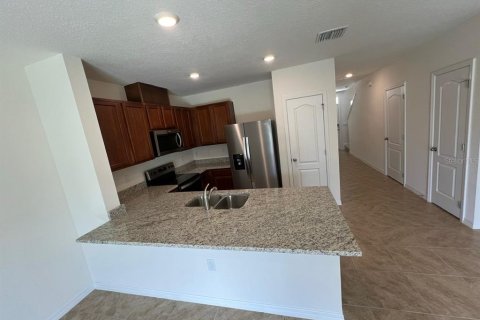 Touwnhouse à louer à Davenport, Floride: 3 chambres, 135.92 m2 № 2094613 - photo 5