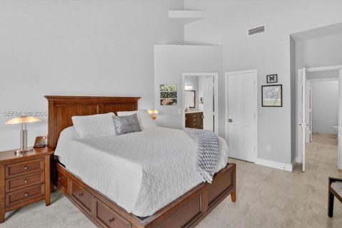 House in Cooper City, Florida 4 bedrooms, 234.49 sq.m. № 2069439 - photo 18