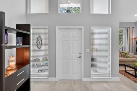 House in Cooper City, Florida 4 bedrooms, 234.49 sq.m. № 2069439 - photo 7