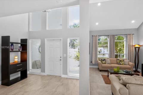 House in Cooper City, Florida 4 bedrooms, 234.49 sq.m. № 2069439 - photo 9