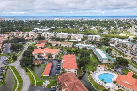 Condo in New Smyrna Beach, Florida, 2 bedrooms  № 1831585 - photo 28