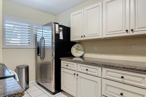 Condo in New Smyrna Beach, Florida, 2 bedrooms  № 1831585 - photo 4
