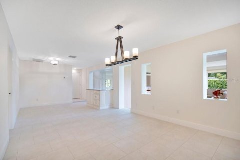 Villa ou maison à vendre à Orlando, Floride: 3 chambres, 214.33 m2 № 2116880 - photo 16