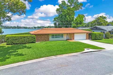 Villa ou maison à vendre à Orlando, Floride: 3 chambres, 214.33 m2 № 2116880 - photo 2