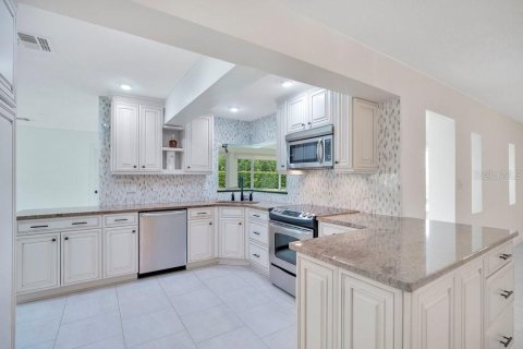 Villa ou maison à vendre à Orlando, Floride: 3 chambres, 214.33 m2 № 2116880 - photo 11