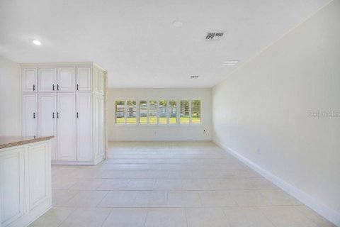 Villa ou maison à vendre à Orlando, Floride: 3 chambres, 214.33 m2 № 2116880 - photo 9