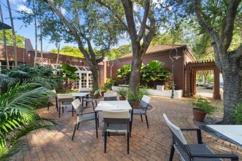 Купить кондоминиум в Майами, Флорида 2 спальни, 141.21м2, № 1996508 - фото 22