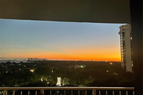 Купить кондоминиум в Майами, Флорида 2 спальни, 141.21м2, № 1996508 - фото 10