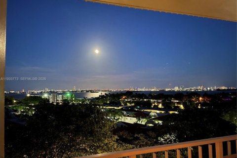 Купить кондоминиум в Майами, Флорида 2 спальни, 141.21м2, № 1996508 - фото 8