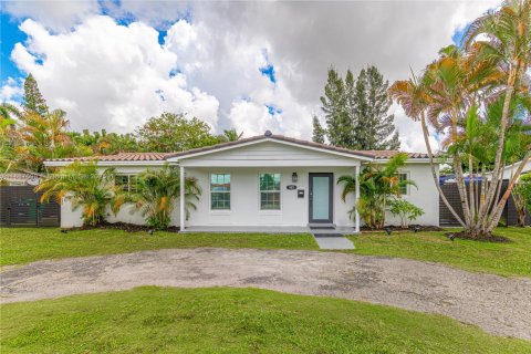 Villa ou maison à vendre à Miami, Floride: 5 chambres, 190.45 m2 № 1882527 - photo 29