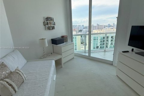 Condominio en alquiler en Sunny Isles Beach, Florida, 3 dormitorios, 217.39 m2 № 1953431 - foto 22