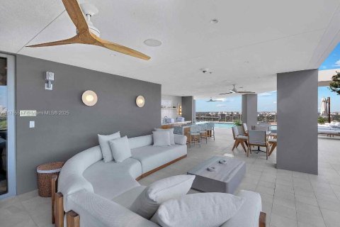 Copropriété à vendre à Miami, Floride: 1 chambre, 71.72 m2 № 1980929 - photo 12