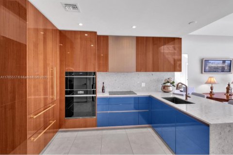 Copropriété à vendre à Miami, Floride: 1 chambre, 71.72 m2 № 1980929 - photo 16