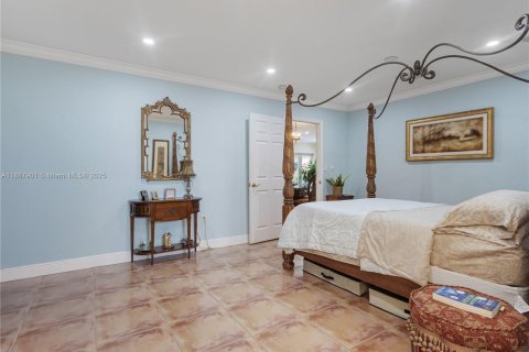 House in Miami, Florida 3 bedrooms, 151.9 sq.m. № 1941793 - photo 19