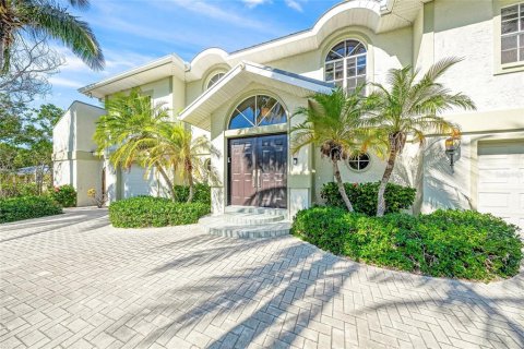 Casa en venta en Longboat Key, Florida, 3 dormitorios, 260.5 m2 № 2151680 - foto 2