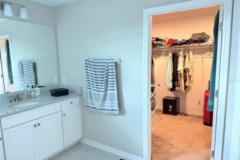 Villa ou maison à louer à Zephyrhills, Floride: 4 chambres, 242.94 m2 № 2385720 - photo 21