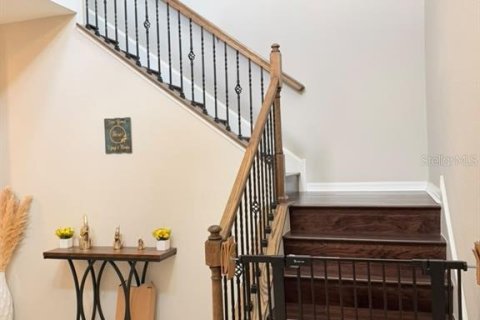 Villa ou maison à louer à Zephyrhills, Floride: 4 chambres, 242.94 m2 № 2385720 - photo 5