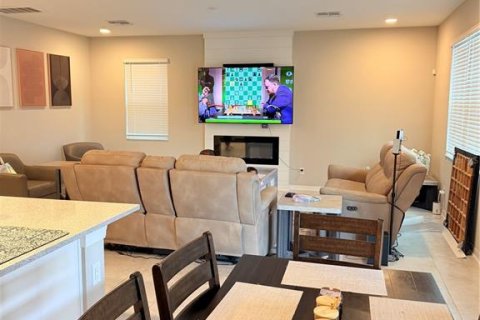 Villa ou maison à louer à Zephyrhills, Floride: 4 chambres, 242.94 m2 № 2385720 - photo 6