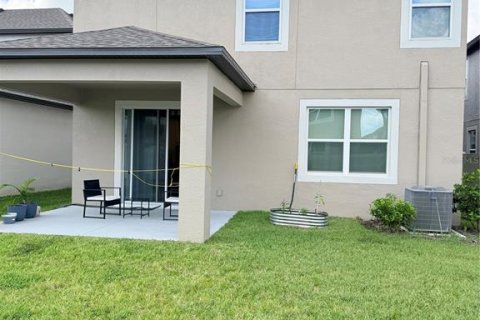 Villa ou maison à louer à Zephyrhills, Floride: 4 chambres, 242.94 m2 № 2385720 - photo 7