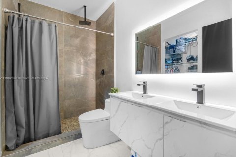 Casa en venta en Hollywood, Florida, 4 dormitorios, 119.84 m2 № 2056813 - foto 14