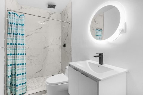 Casa en venta en Hollywood, Florida, 4 dormitorios, 119.84 m2 № 2056813 - foto 22